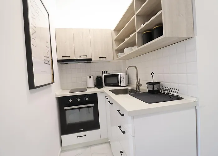 Old Center Calea Victoriei, Star Bukurešť